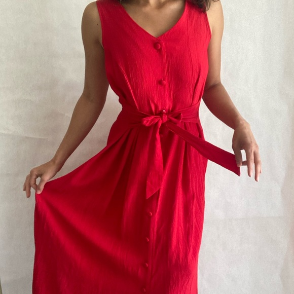 Red Maxi Dress 💃🏽 - Picture 2 of 10